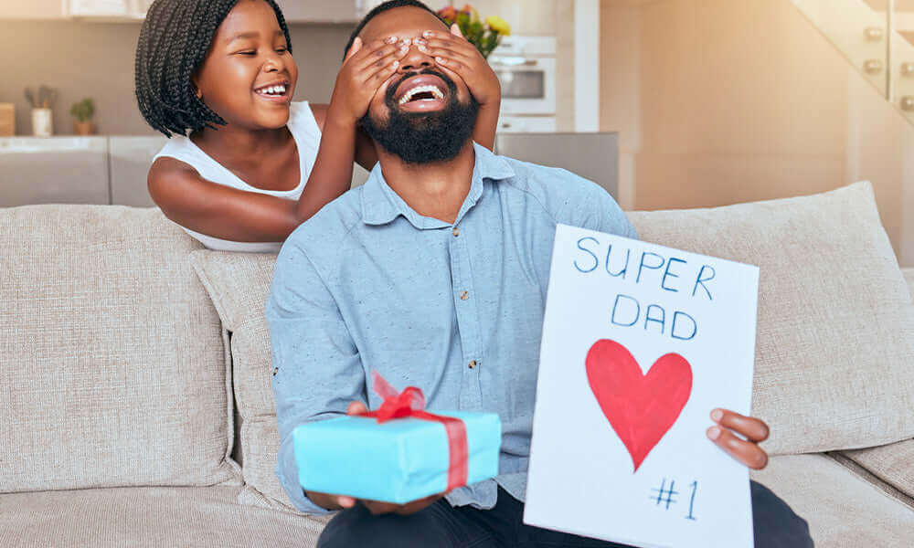 10 Things Every Awesome Dad Does | ParentCo
