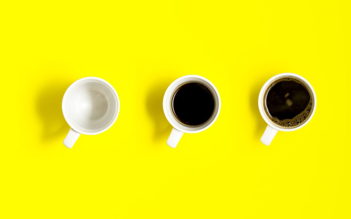 cups with and without coffee
