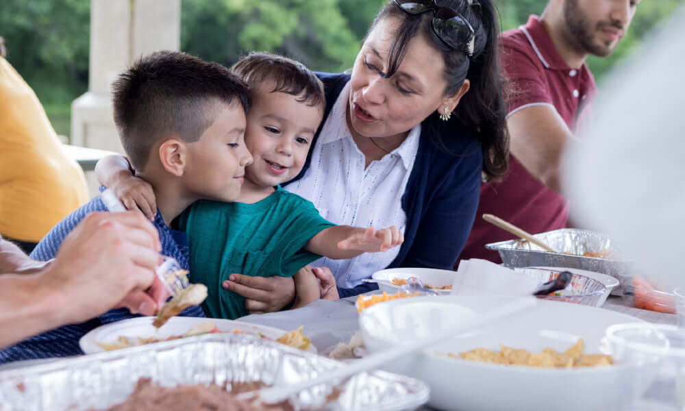 10 Tips to Make Family Potlucks Fun & Delicious | ParentCo.